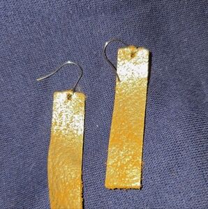 Elegant Gold Dangle Earrings